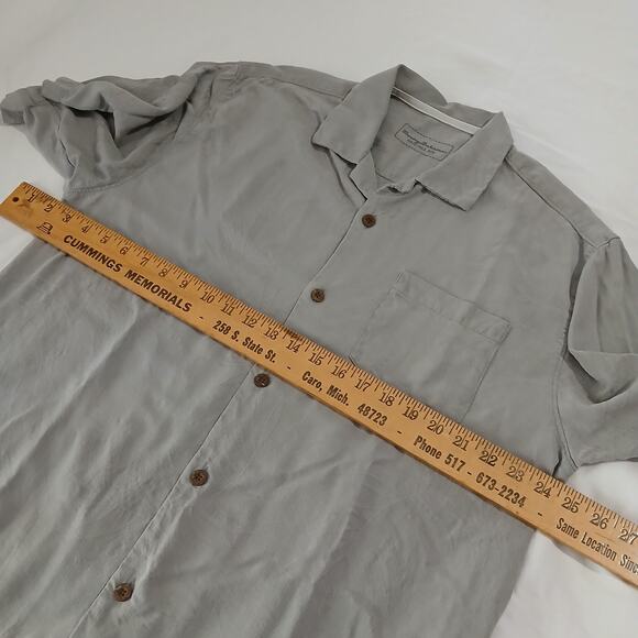 Tommy Bahama Men's Medium 100% Silk Taupe Embossed Short-Sleeved Hawaiian Shirt - Picture 9 of 13